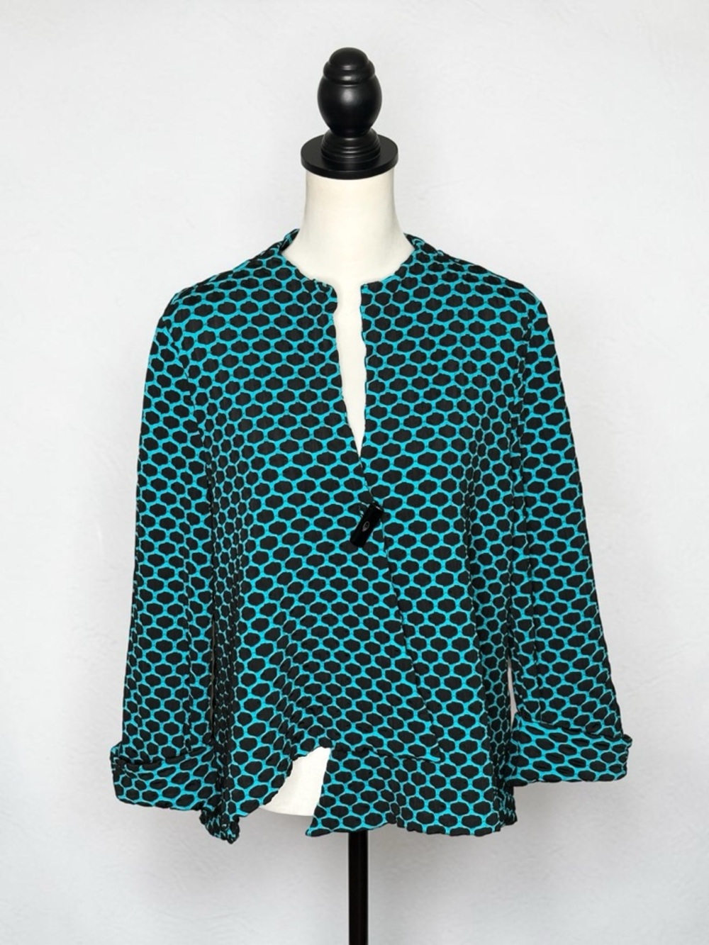 Joseph Ribkoff Teal & Black Geometric
Textured Jacquard Swing Jacket • US 12